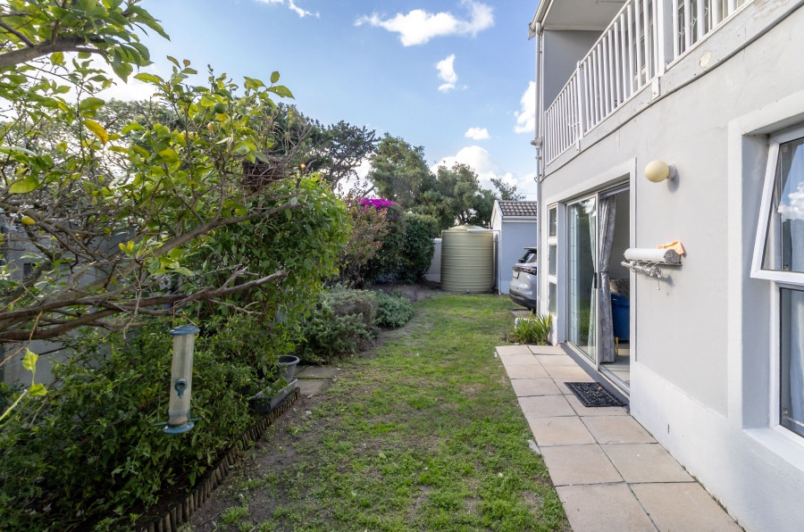 2 Bedroom Property for Sale in Pinelands Western Cape